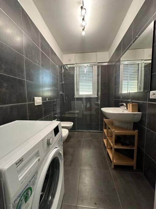 Elysion - Park View Apartment Milan Bagian luar foto