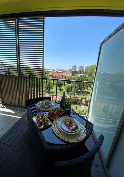Elysion - Park View Apartment Milan Bagian luar foto
